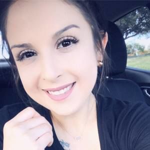 Meet your Posher, Marissa